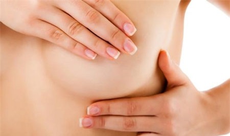 Nguy cơ ung thư vú cực cao khi có dấu hiệu sau trên da phụ nữ